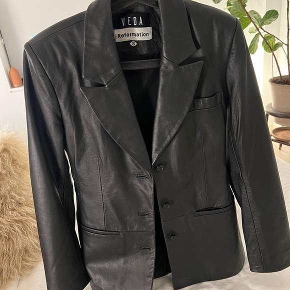 Reformation VEDA Hal Leather Blazer - Picture 2 of 5